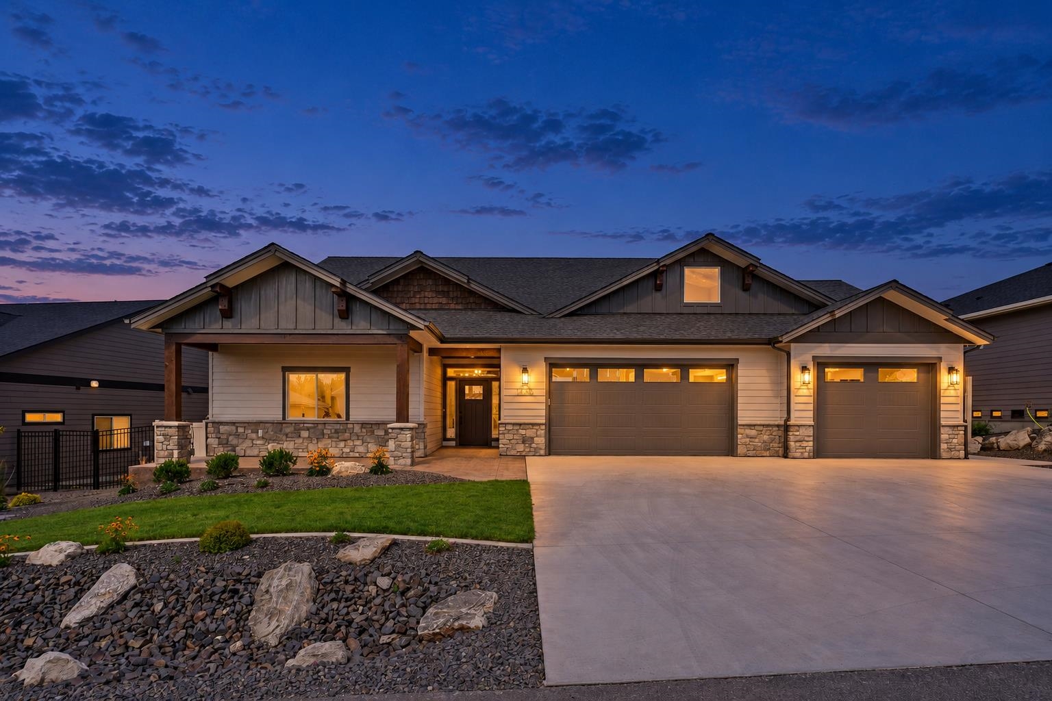14303 E 39th Ln — photo