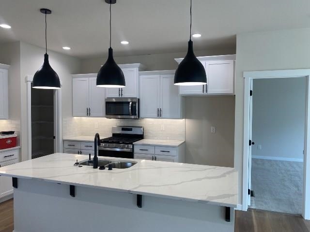 3335 S Morrill Ln — photo