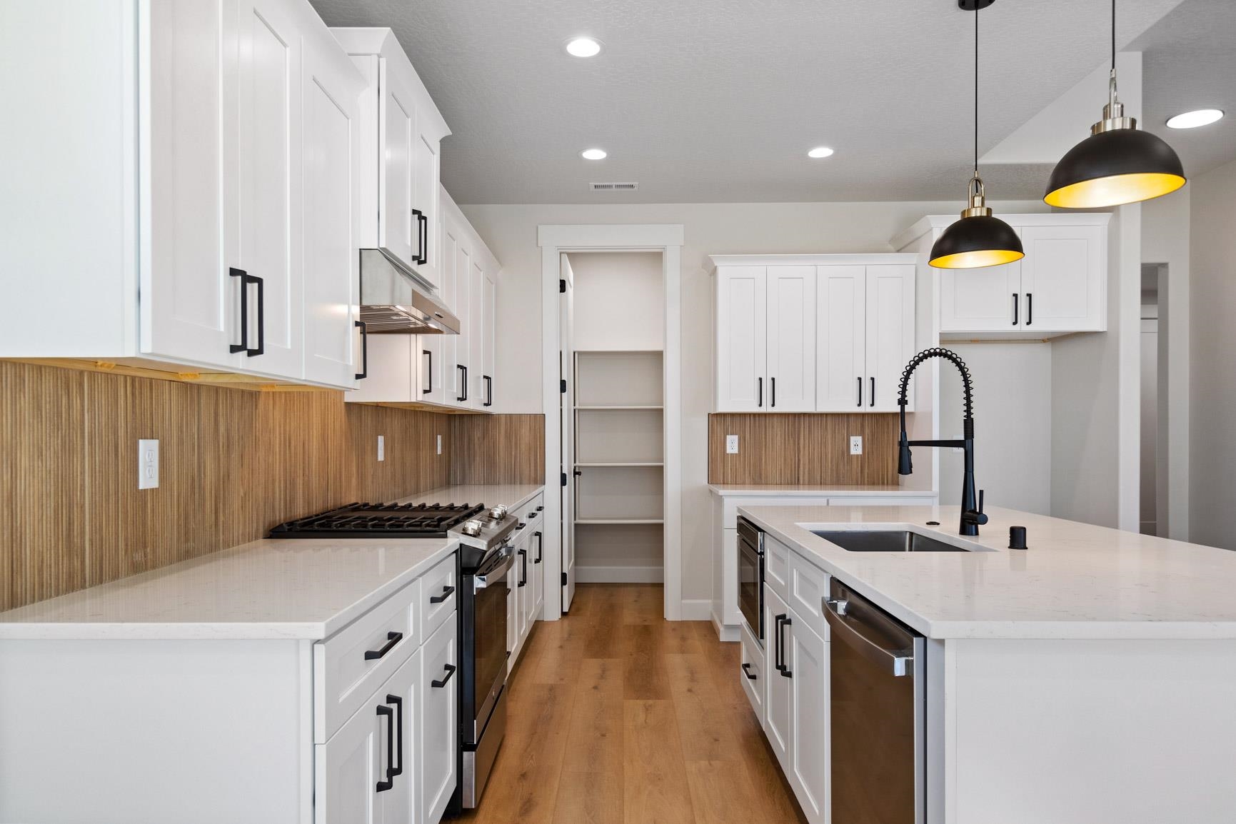 2230 E Towhee Ln, Spokane, WA 99208 — photo 3