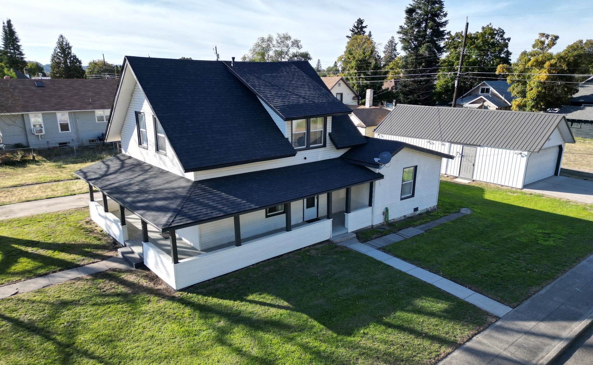 1902 W Shannon Ave — photo
