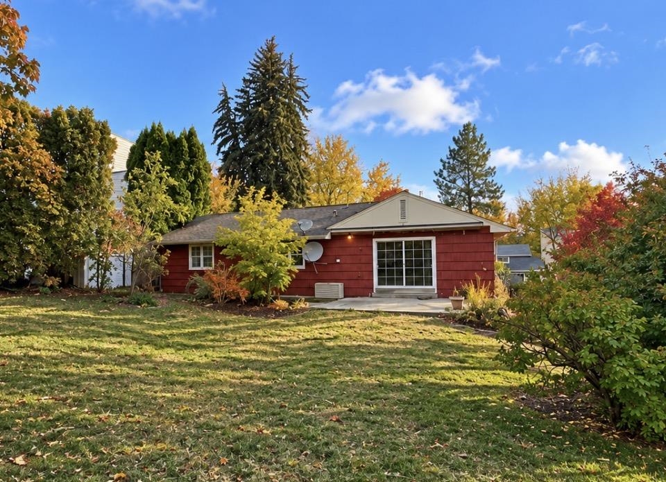 1504 E Pinecrest Rd — photo