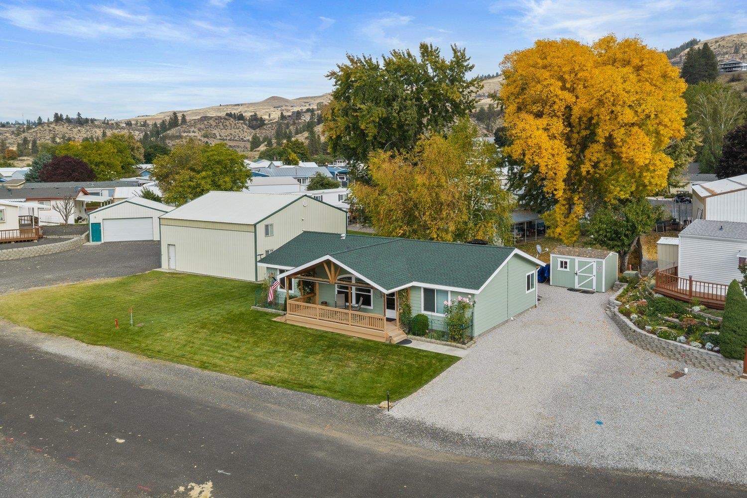 2218 Grovepoint Ct — photo