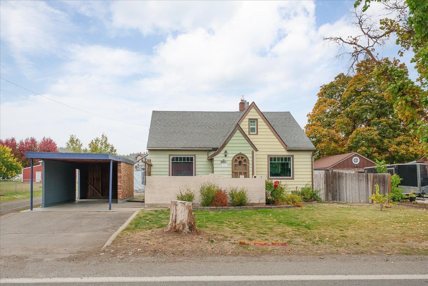 9601 E Upriver Dr — photo