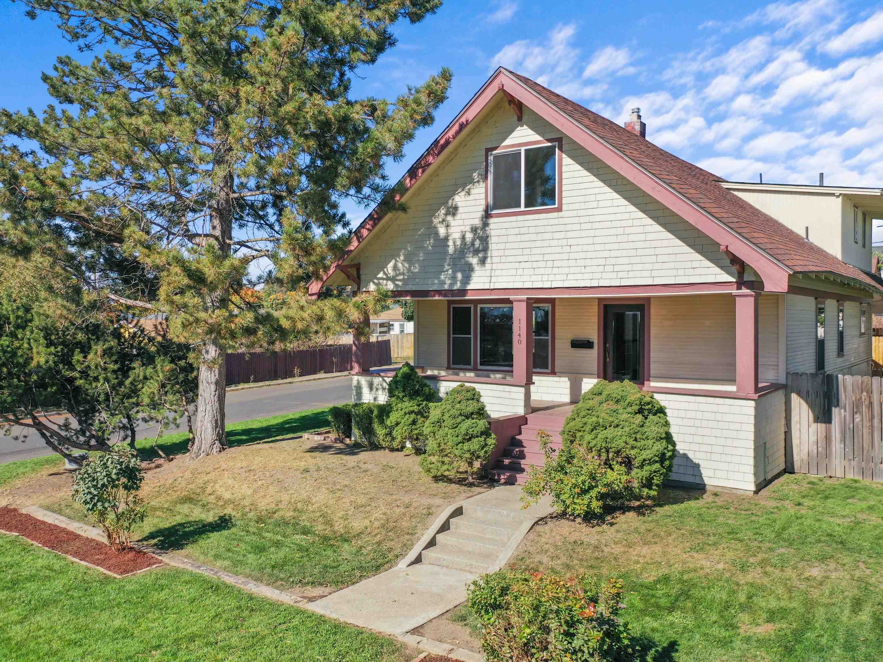 1140 W Glass Ave — photo