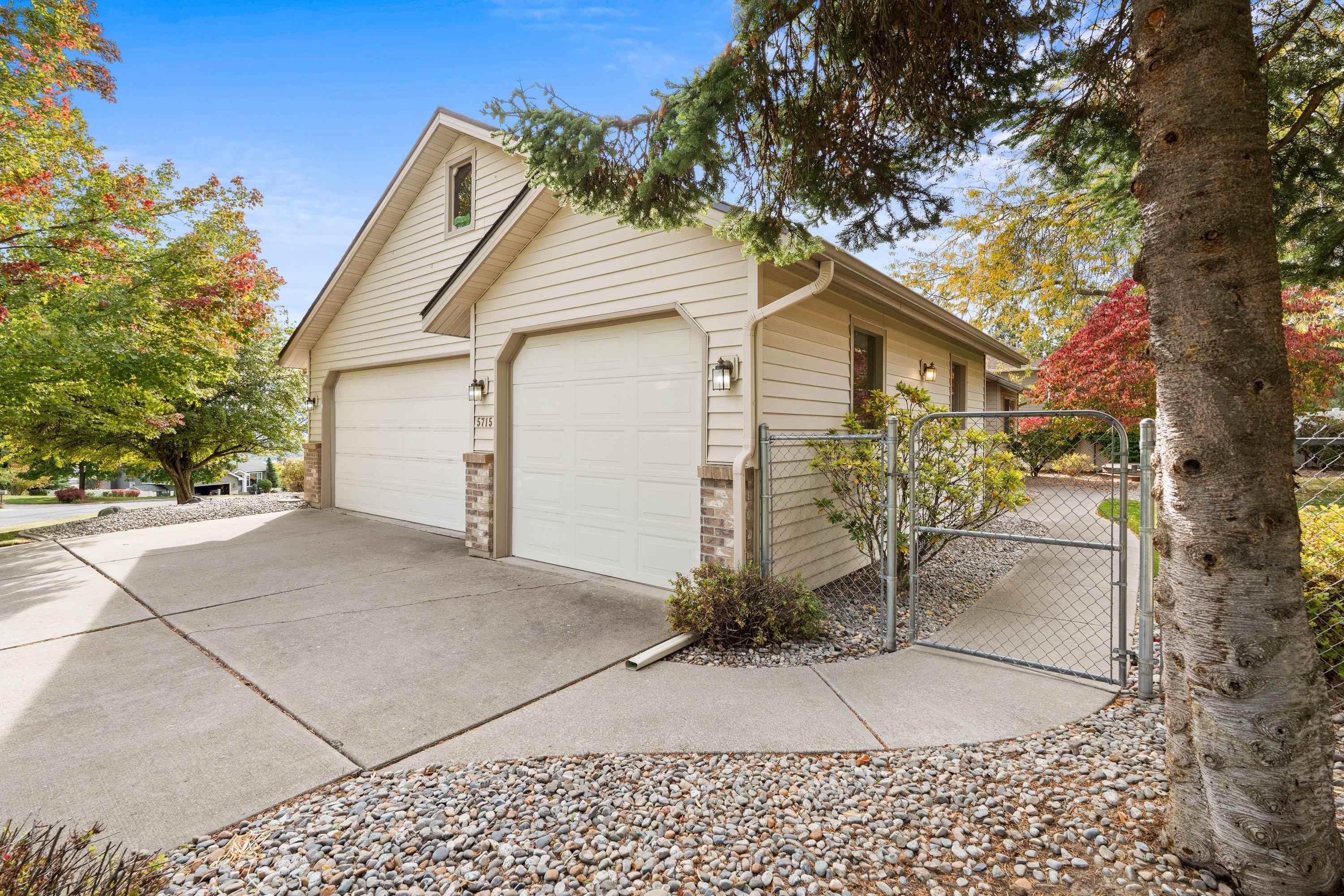 5715 N Vista Grande Dr — photo