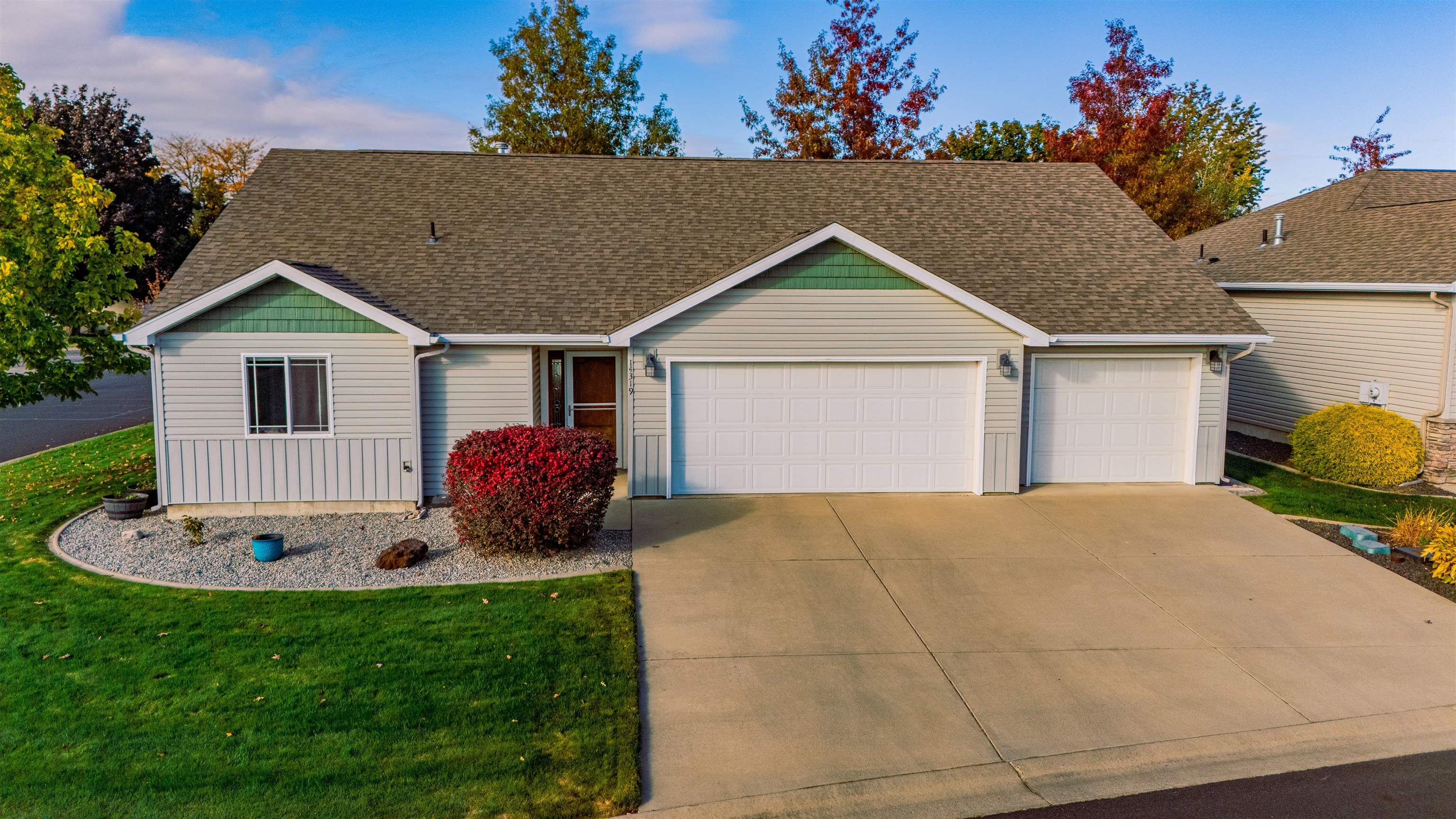 14319 E Cloverdale Ln — photo