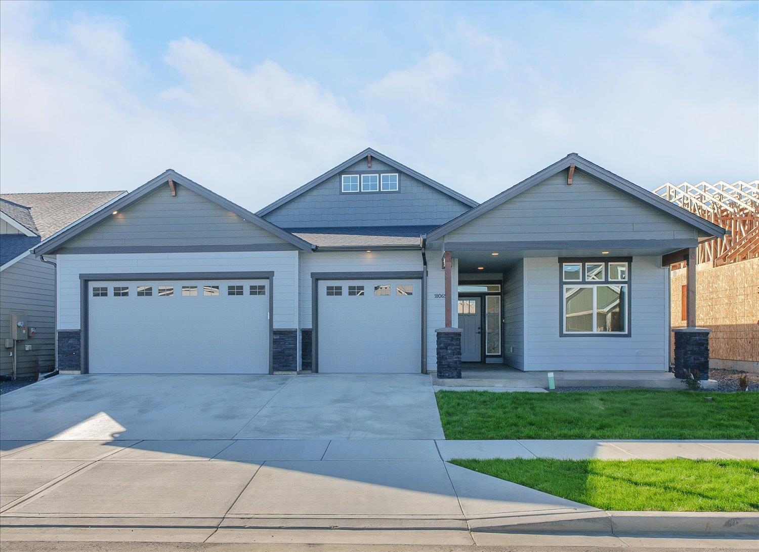 18069 N Morton Ct — photo