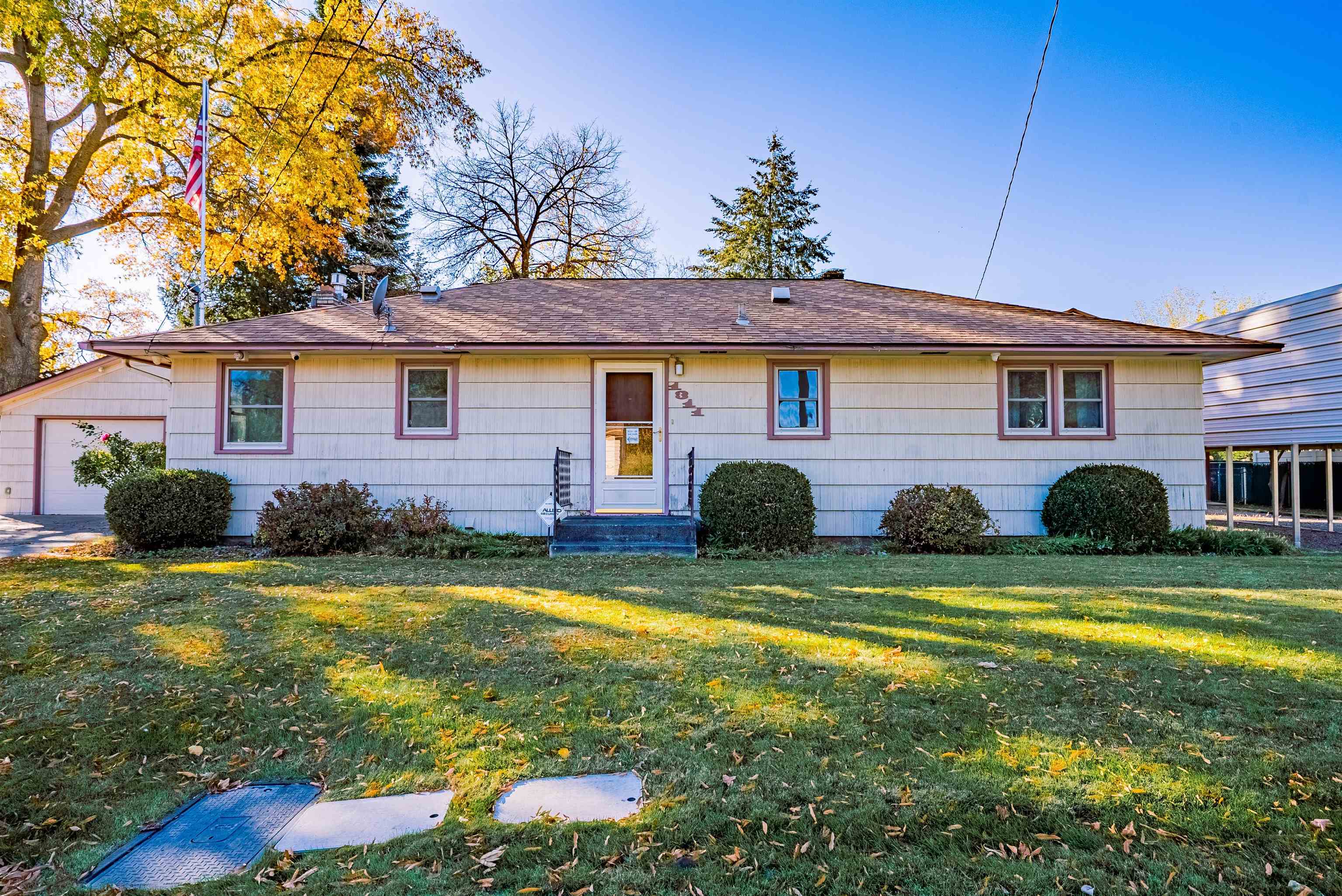 1311 N Marguerite Rd — photo