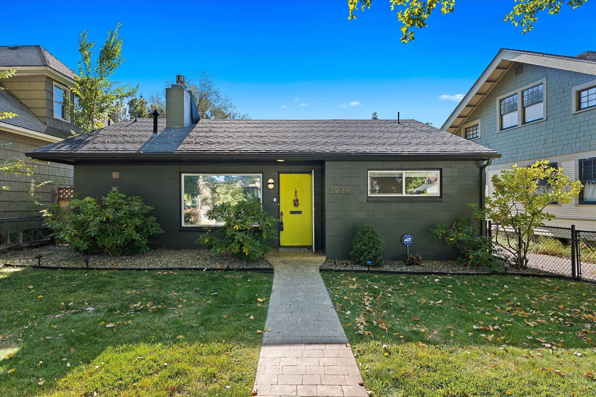 2939 W Dean Ave — photo