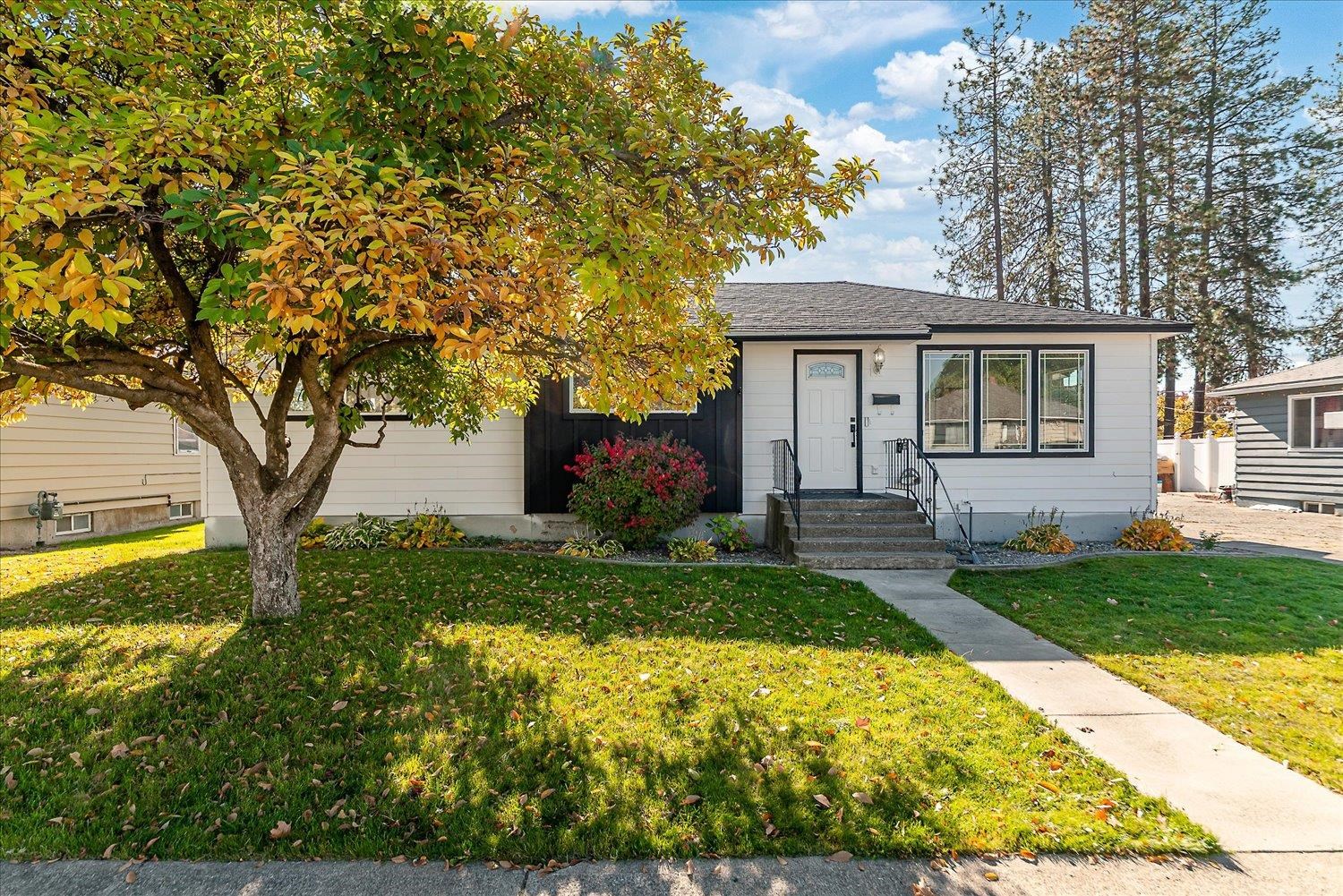4309 W Rowan Ave — photo