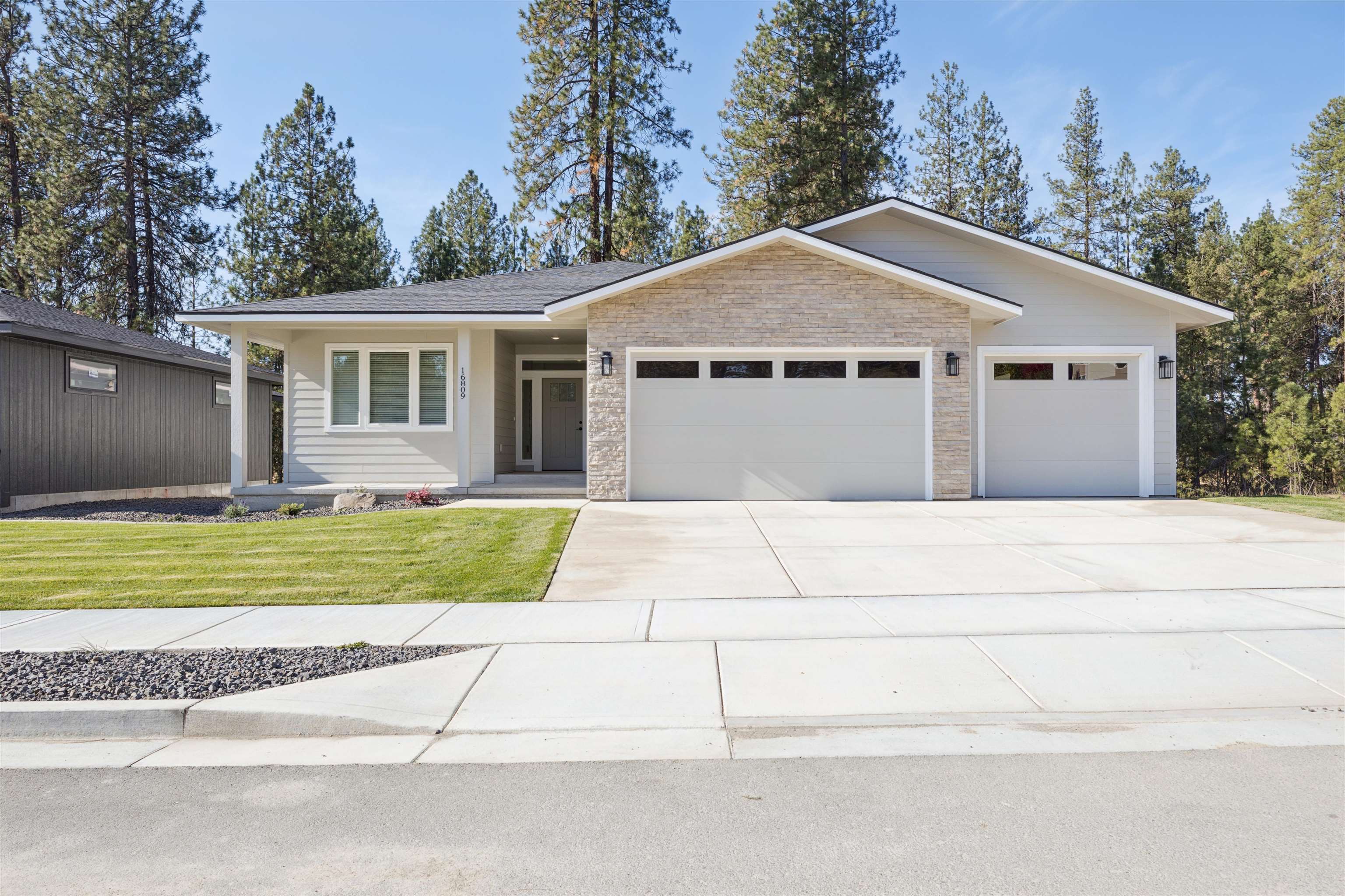 16809 N Wellington Rd — photo
