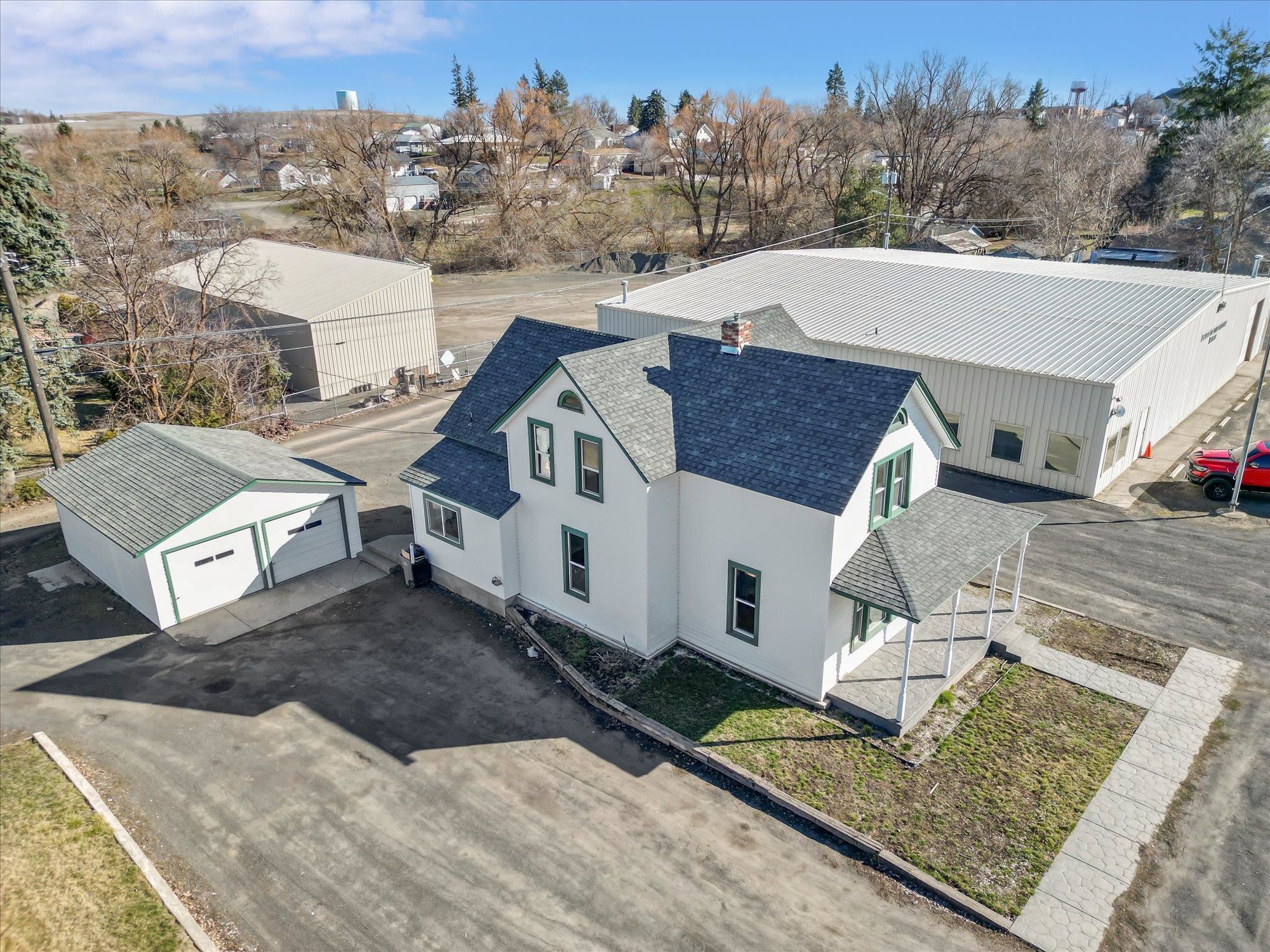 1018 Morgan St — photo