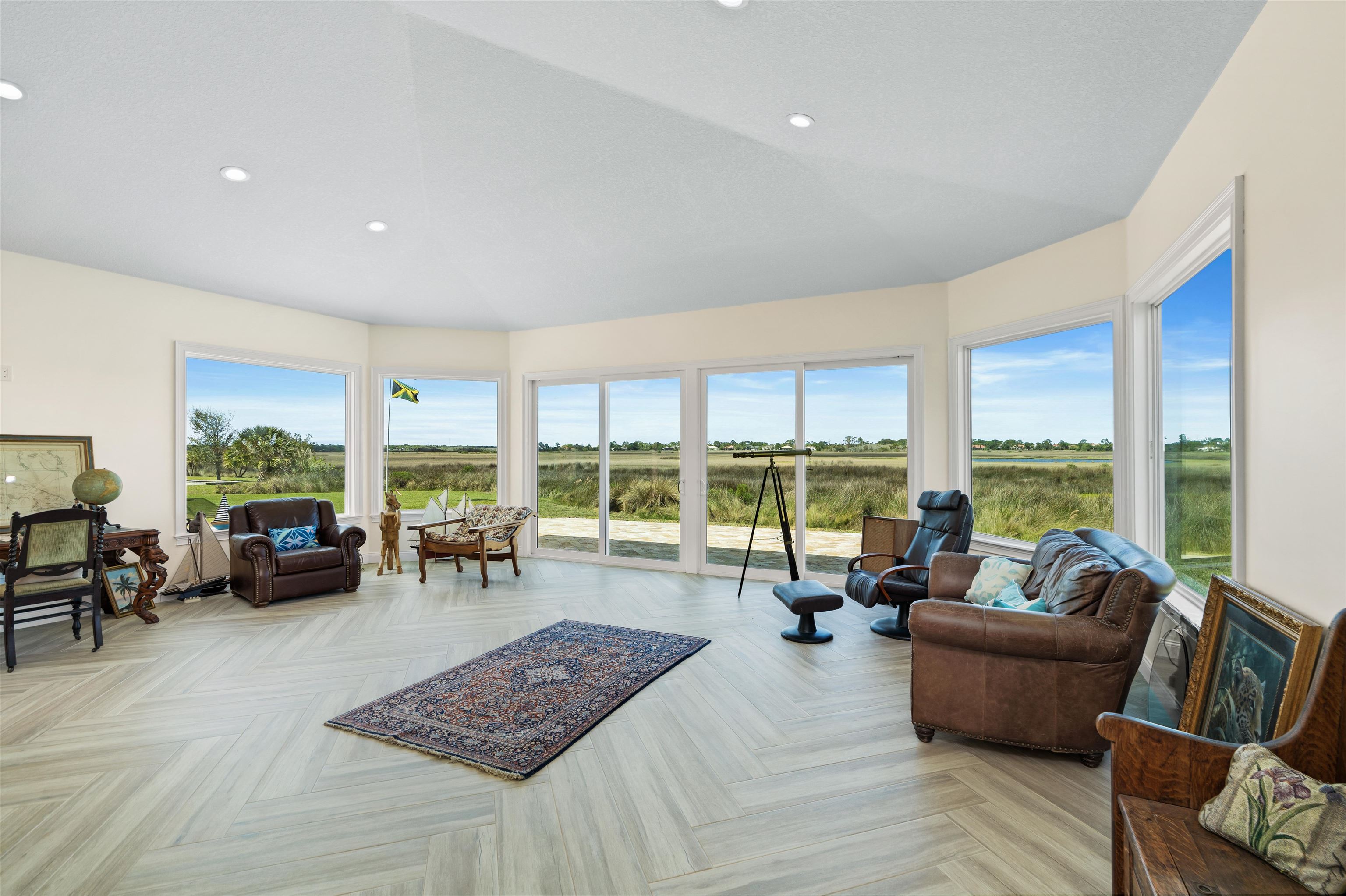 318 Marsh Point Circle — photo