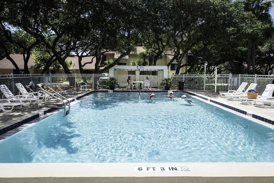 3960 A1a S 619 — photo