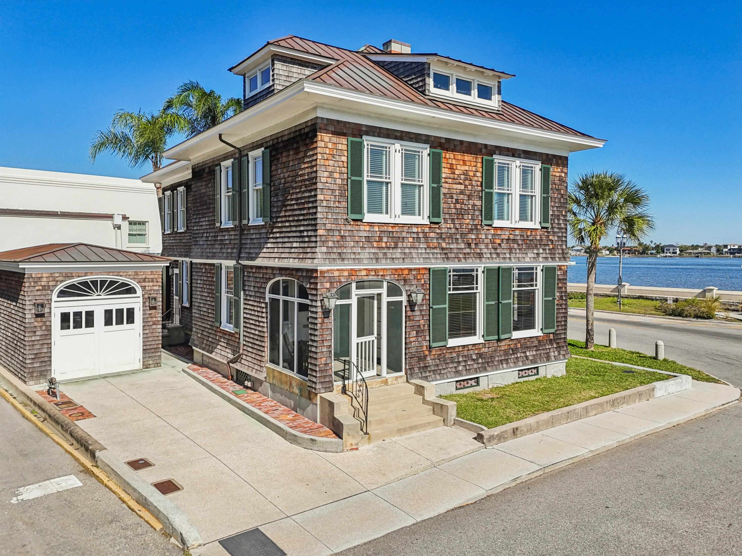 178 Avenida Menendez — photo