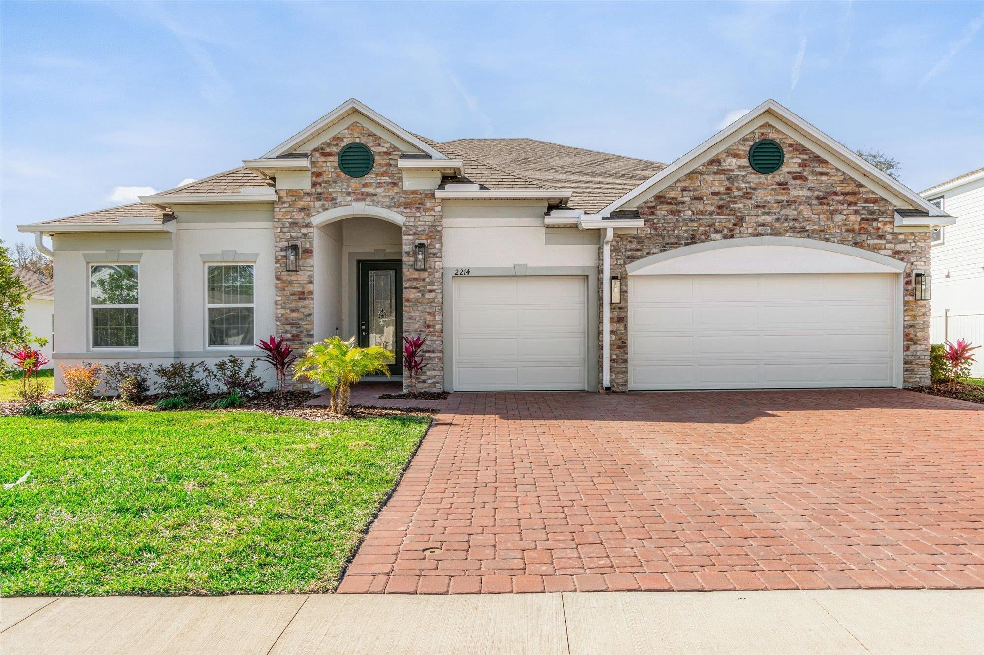 2214 Elegant Manor Circle — photo