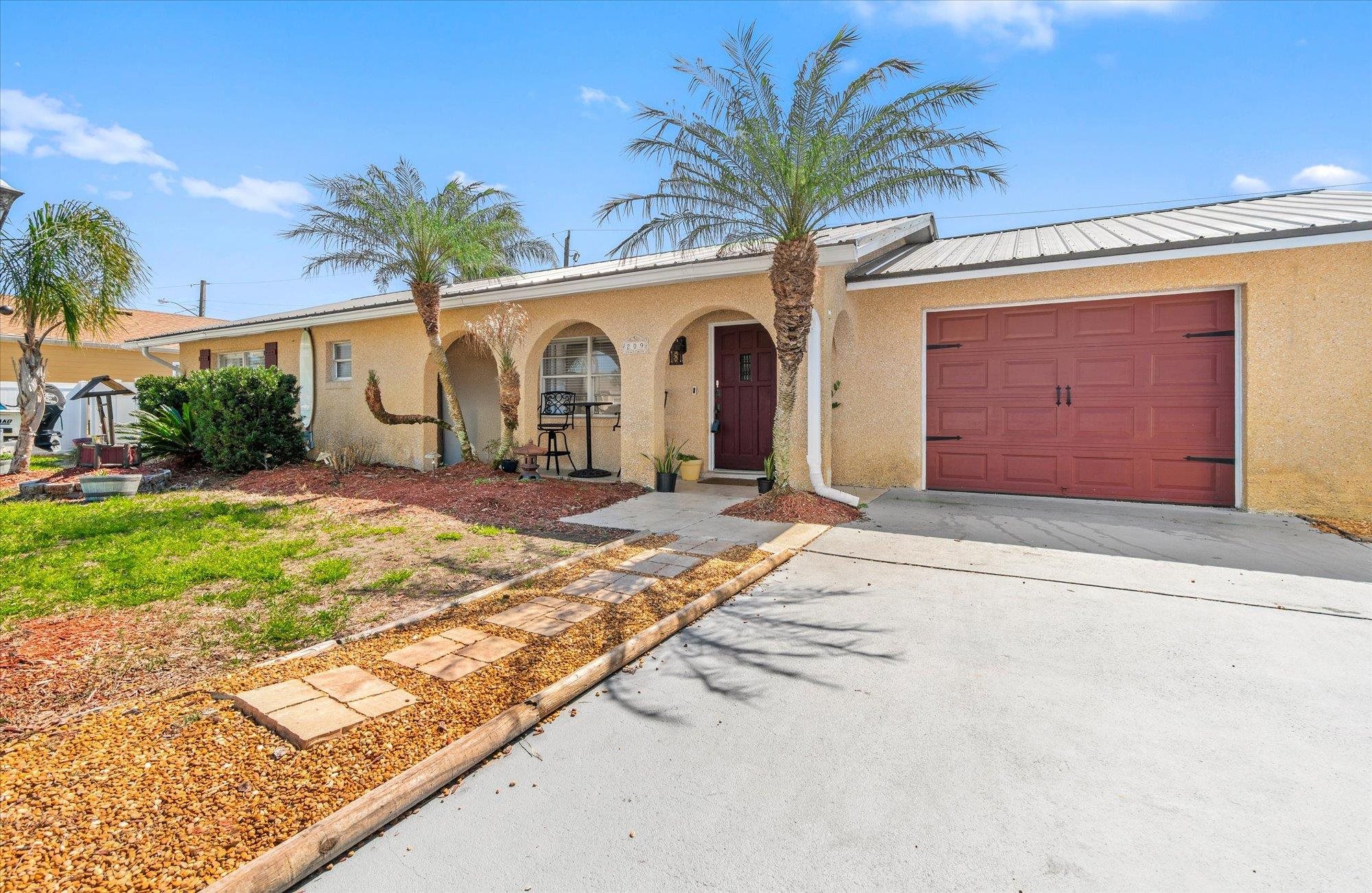 209 Tropic Way — photo