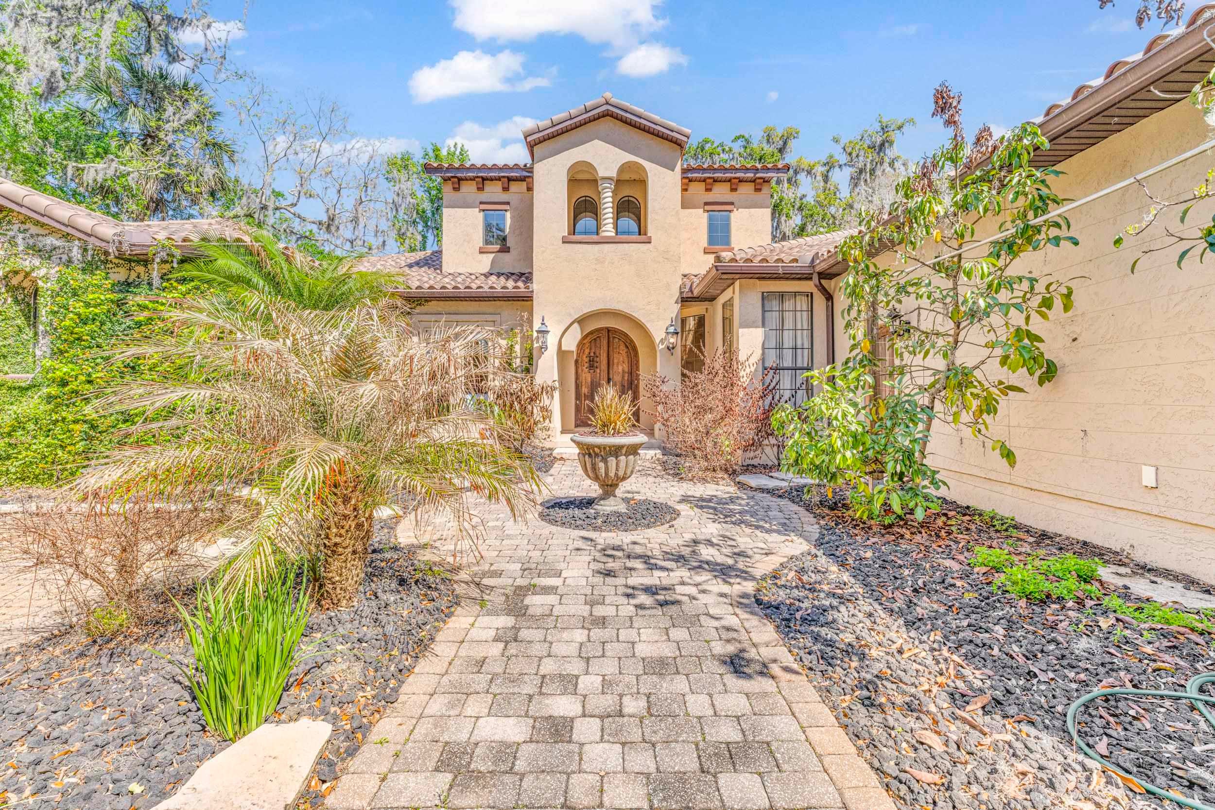 530 Clifton Rd. — photo