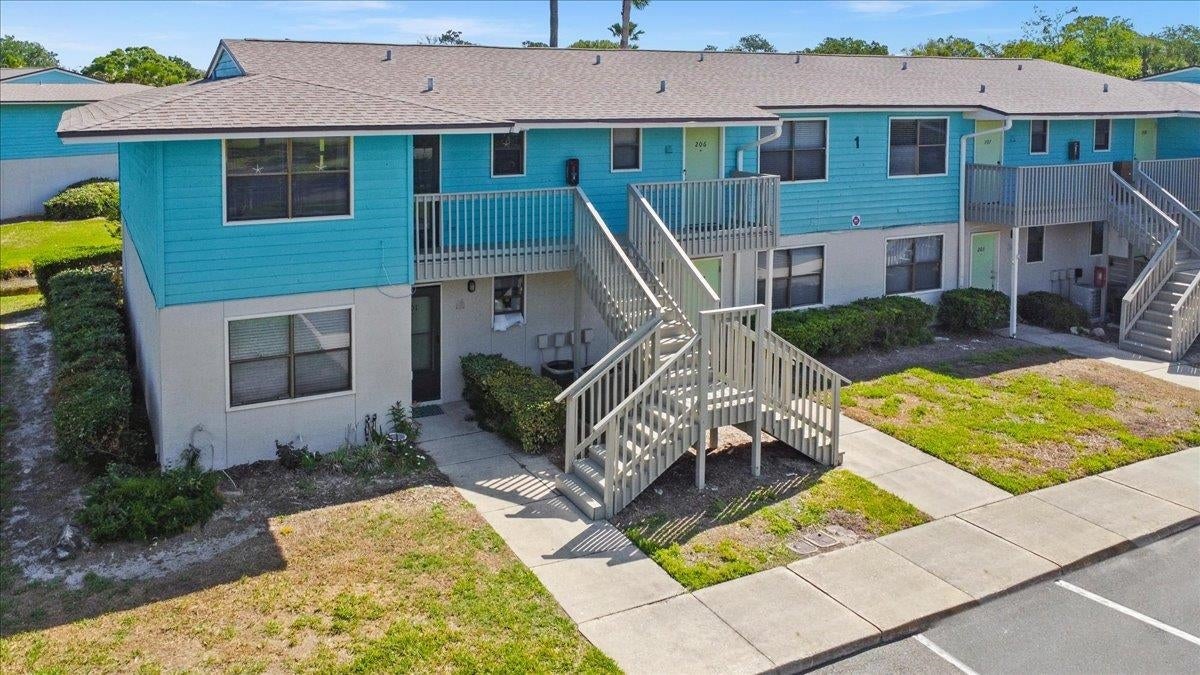650 W Pope Rd — photo
