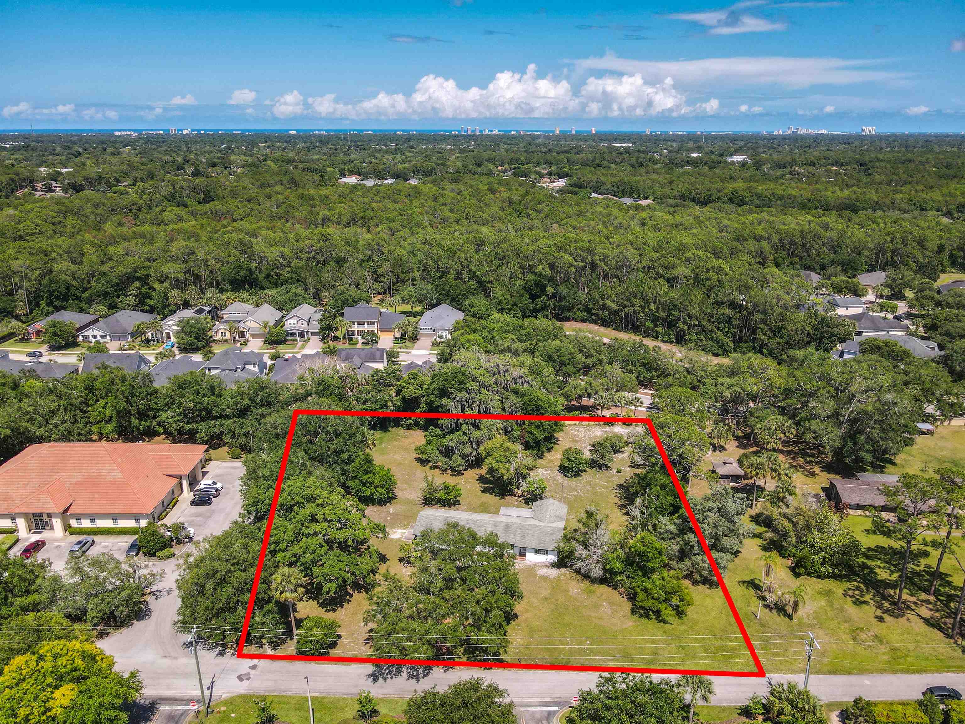 10 Mirror Lake Dr — photo