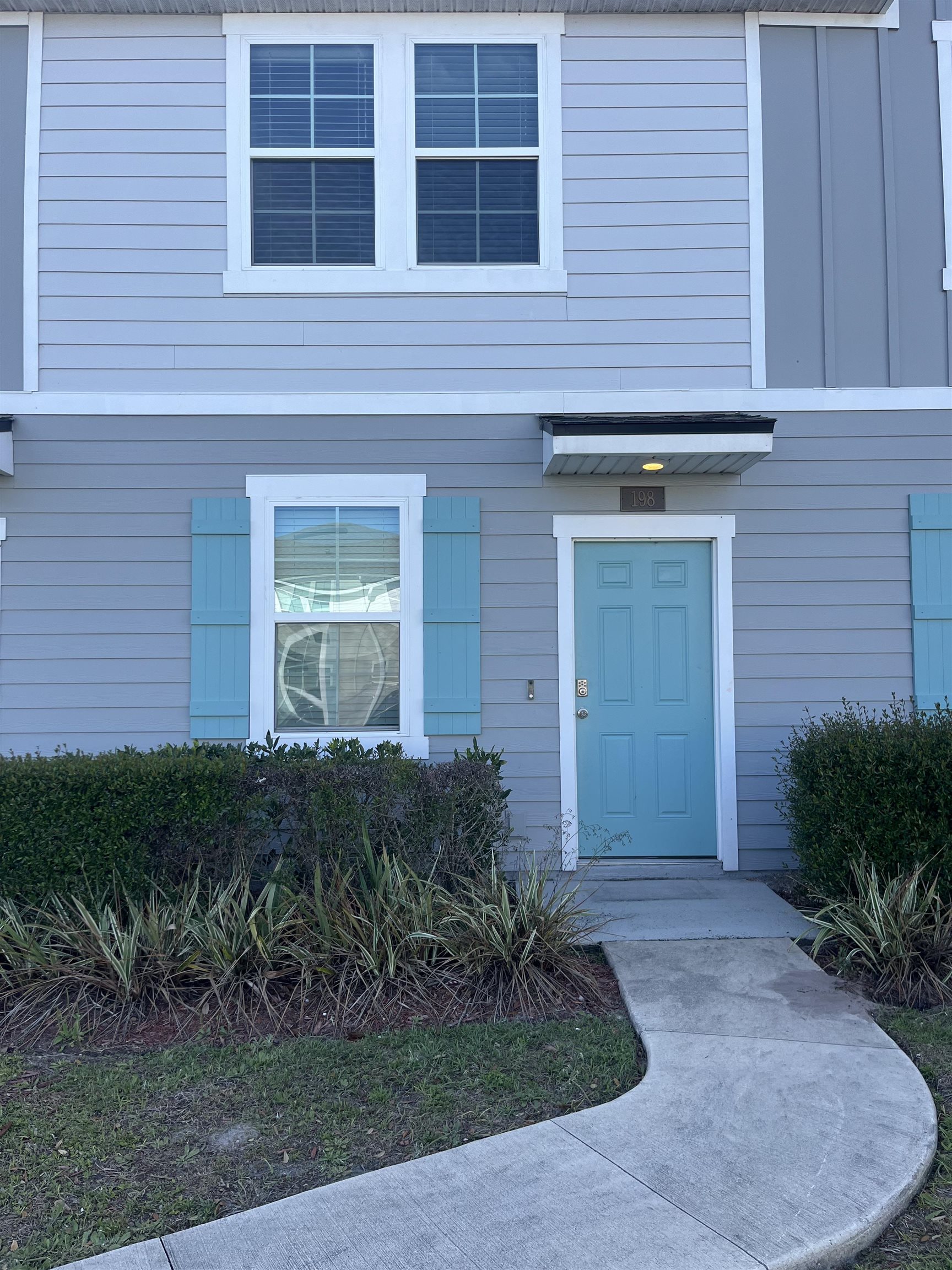 198 Whispering Brook Drive — photo