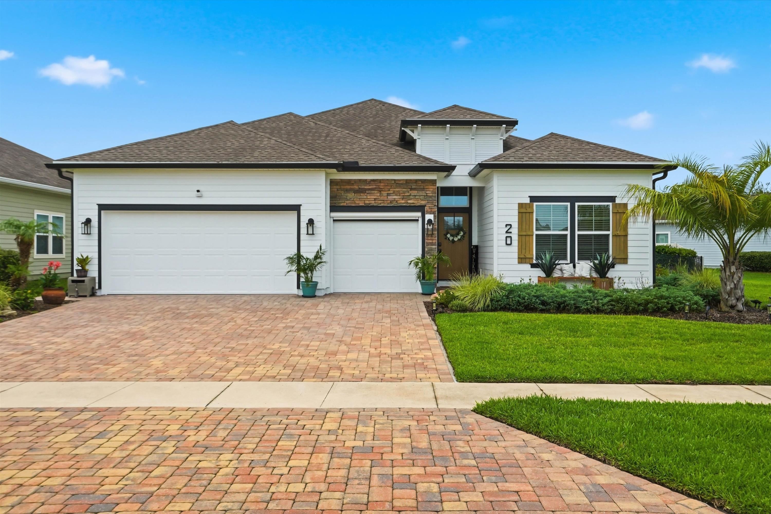 20 Trumpco Dr — photo