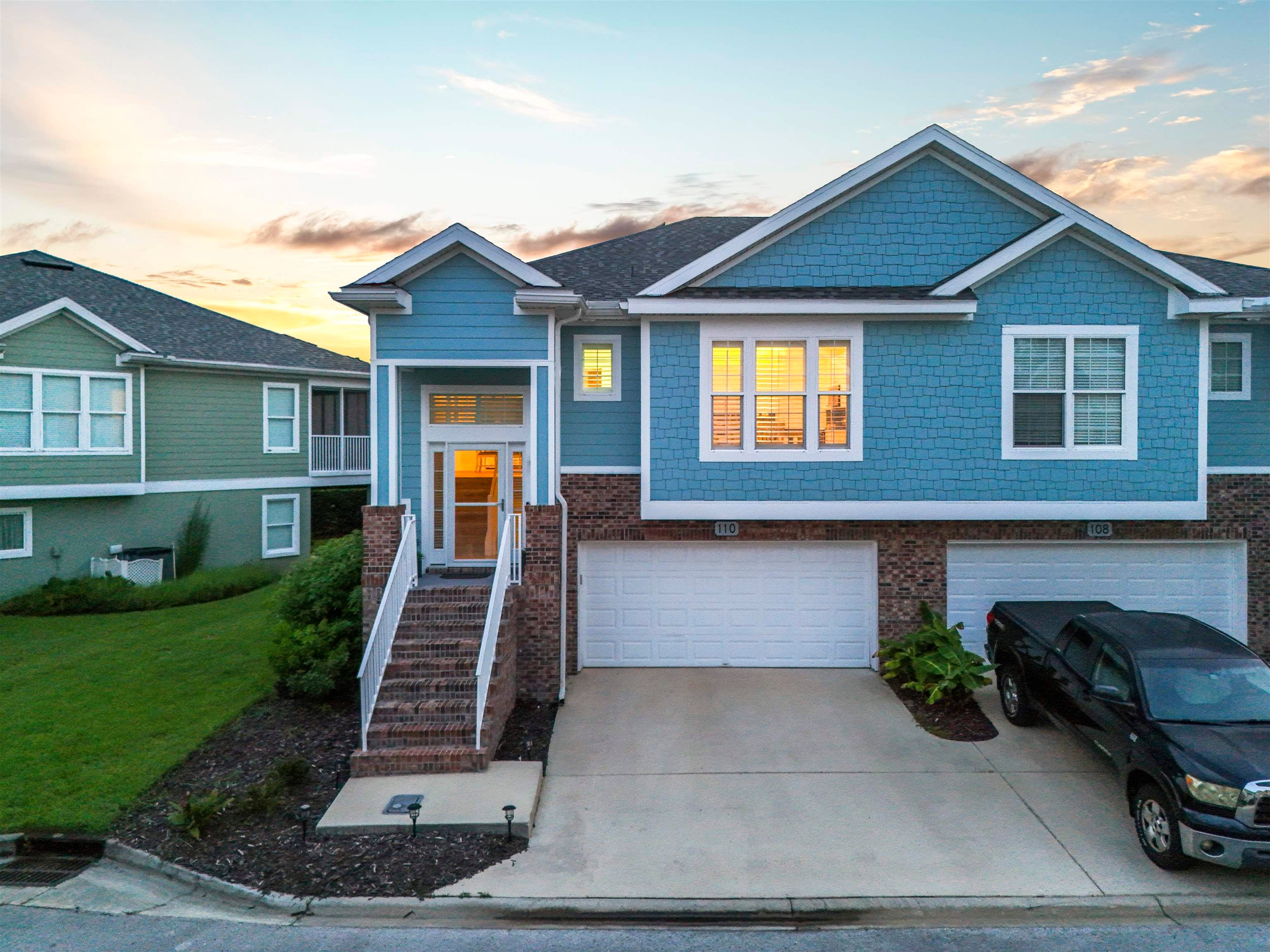 110 Sunset Circle South — photo