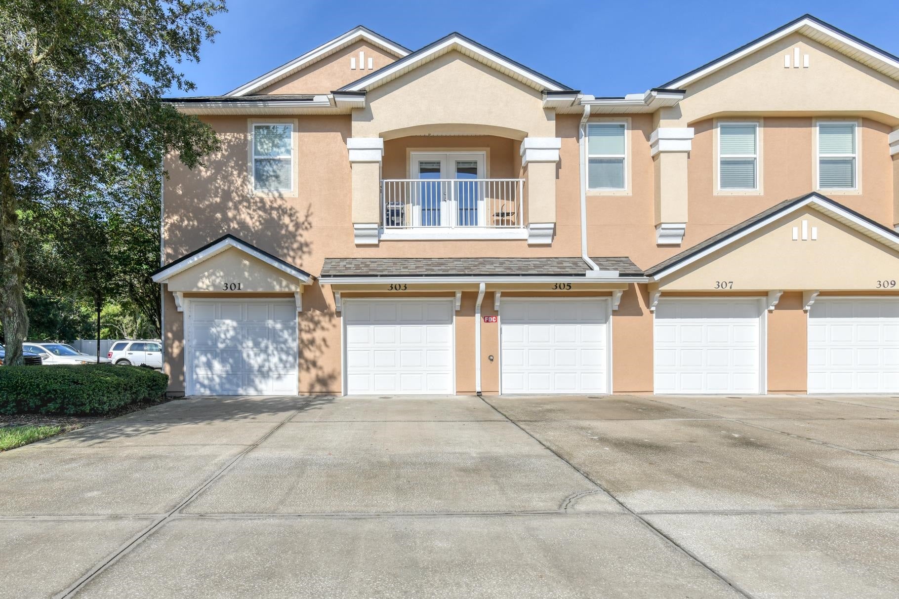 303 Golden Lake Loop — photo