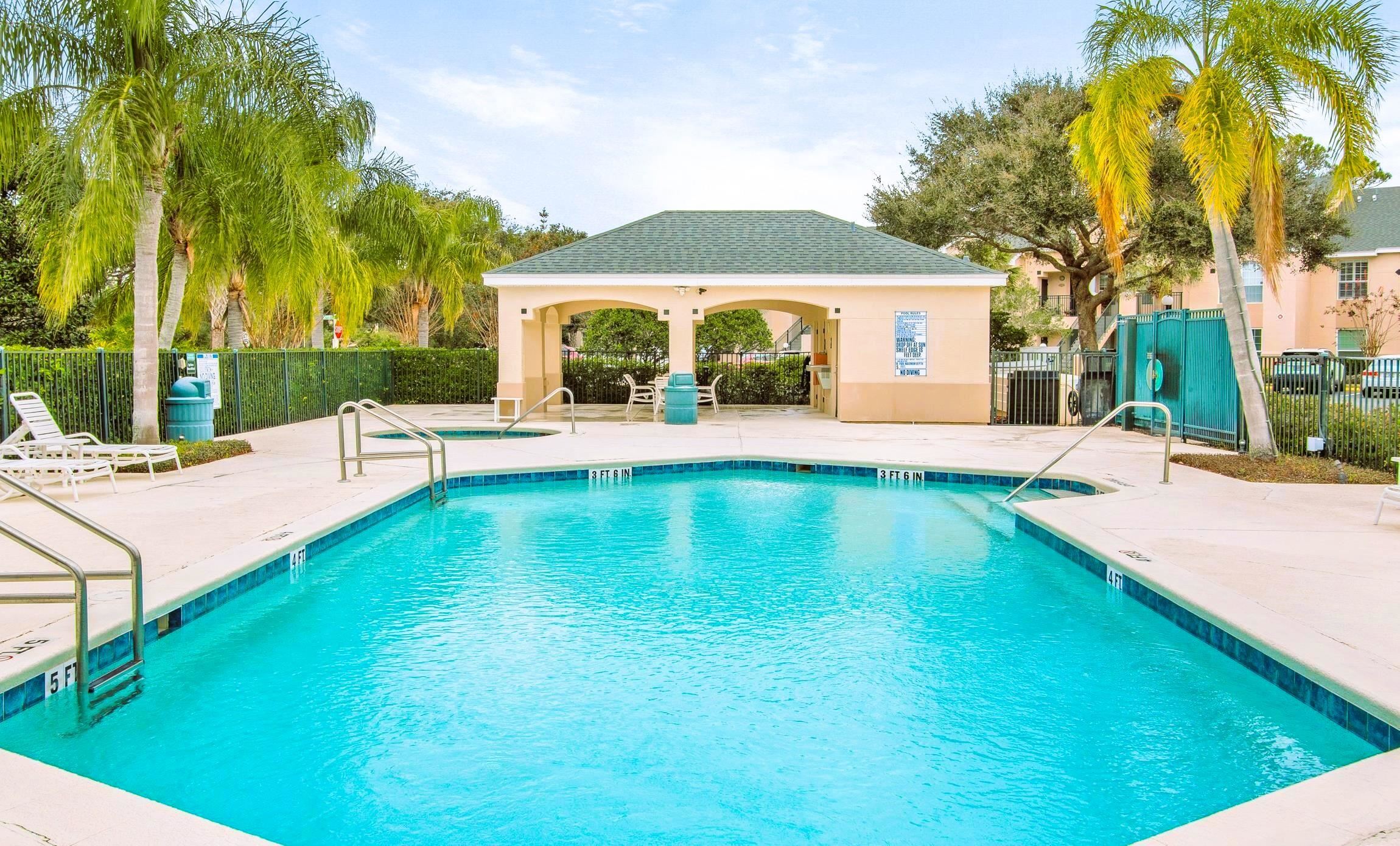 1302 Royal Troon Ln — photo