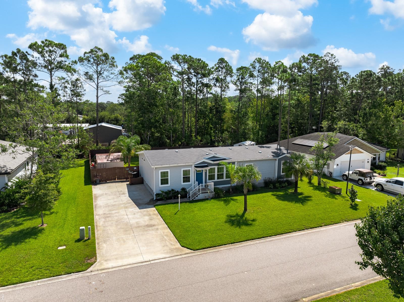 2724 N Screech Owl Avenue — photo