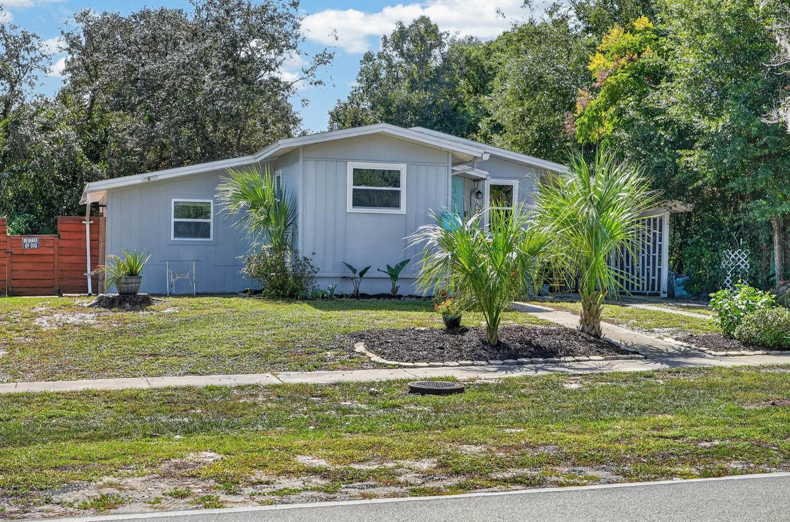 125 Deltona Boulevard — photo