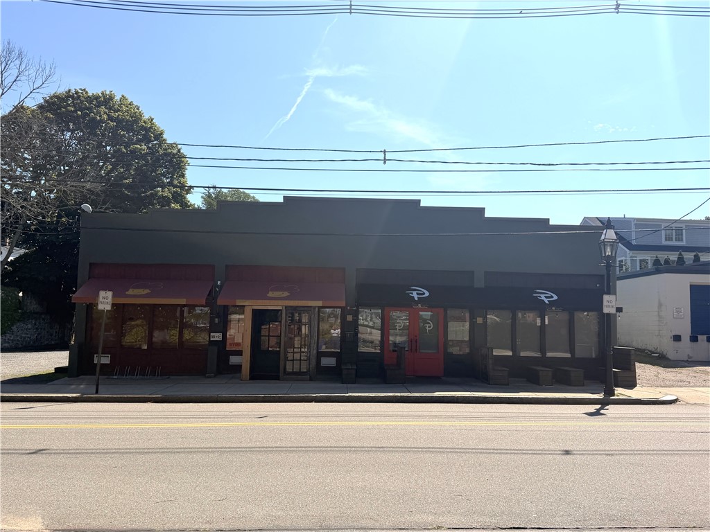 382 Thames Street — photo