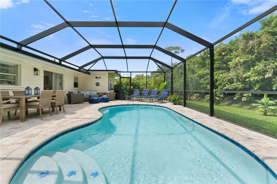 2581 Poinciana Street — photo