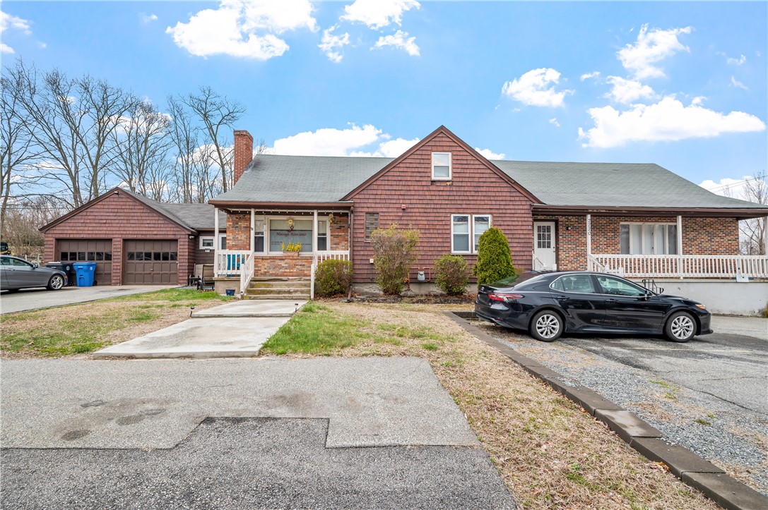 2220 Diamond Hill Road — photo