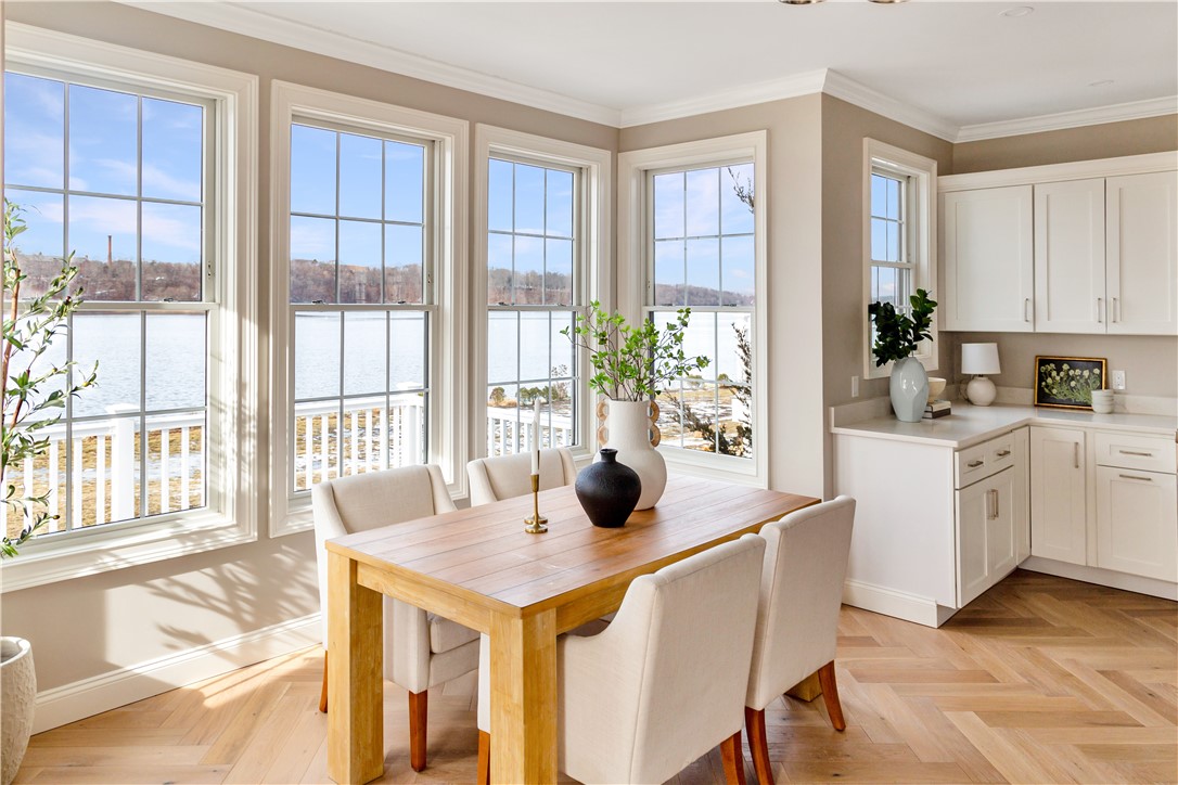 114 East Point Drive — photo