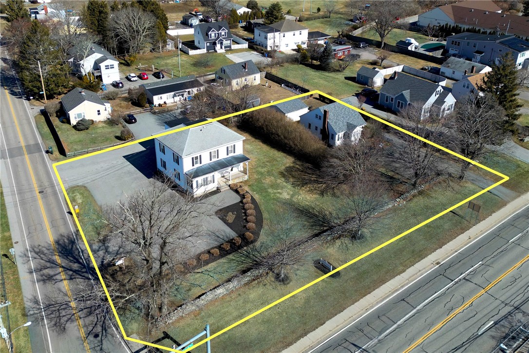 460 East Main Road — photo