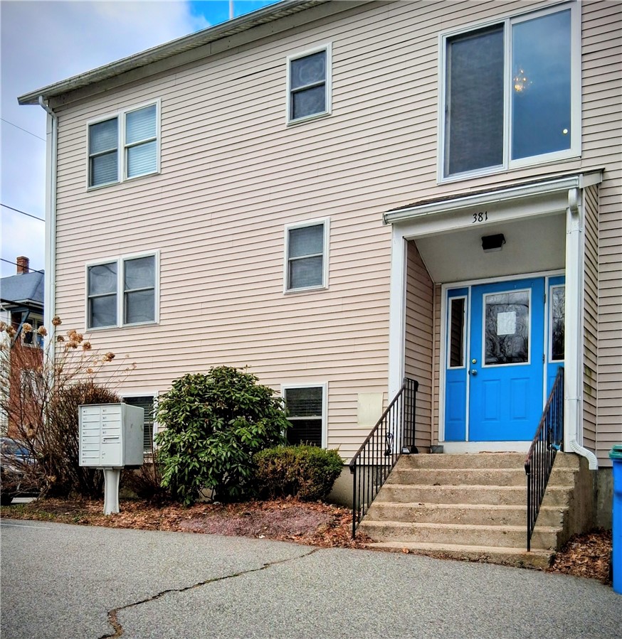 381 Old River Road 3 — photo