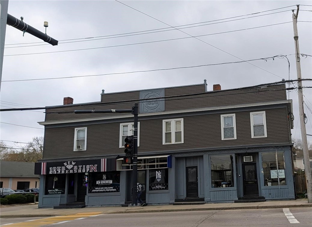99 E Main Street — photo
