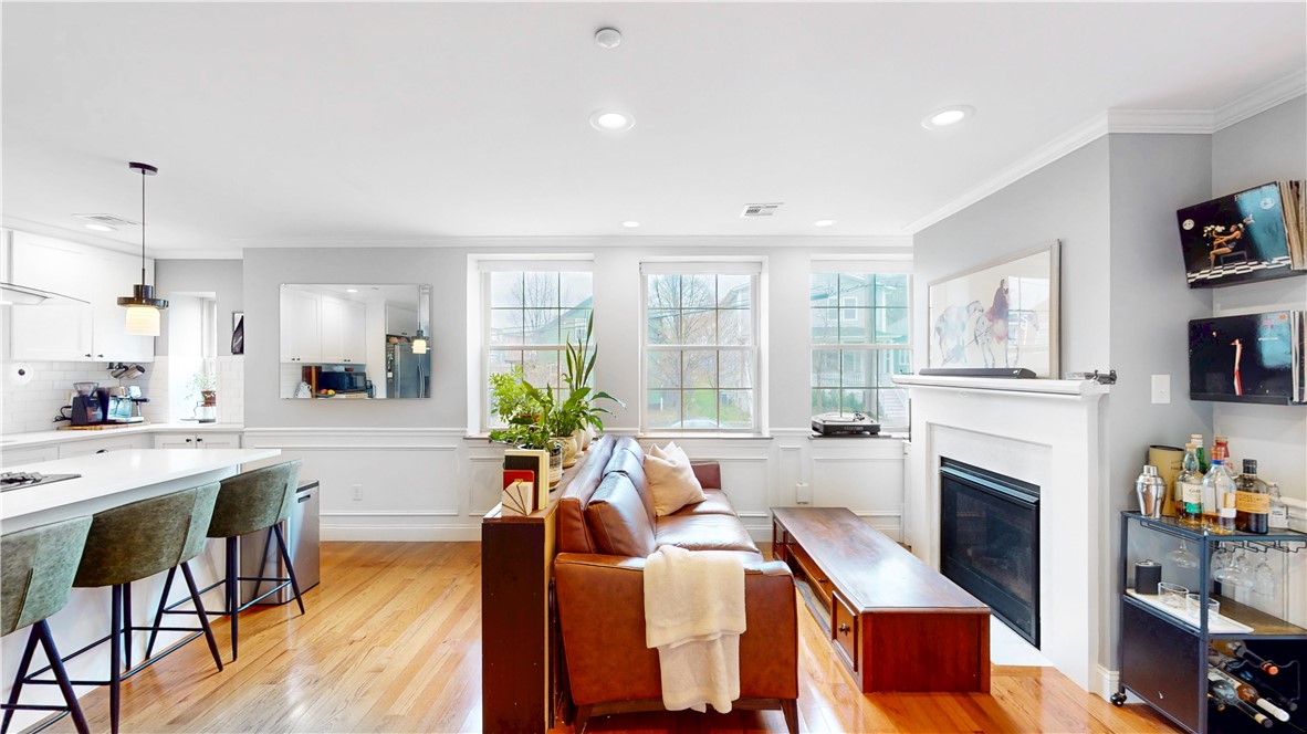 7 Mount Hope Avenue Unit 202 — photo