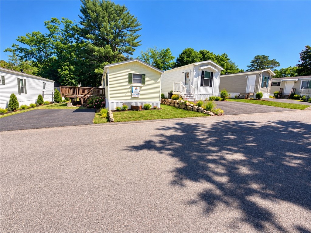 31 Foxtrot Drive — photo
