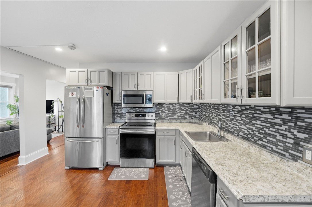 736 Social Street 1R — photo