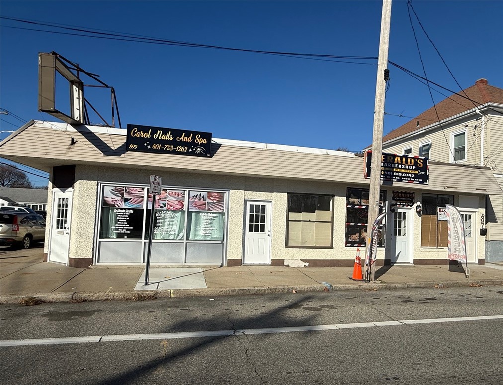 899 Cranston Street — photo