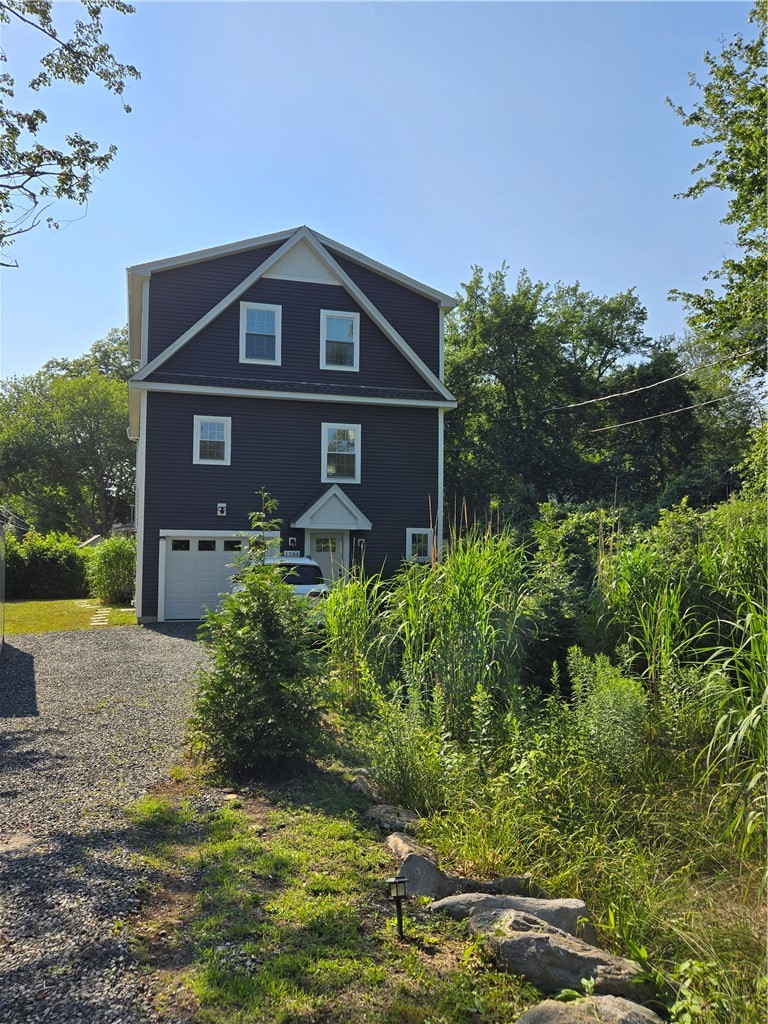 1284 Boston Neck Road — photo