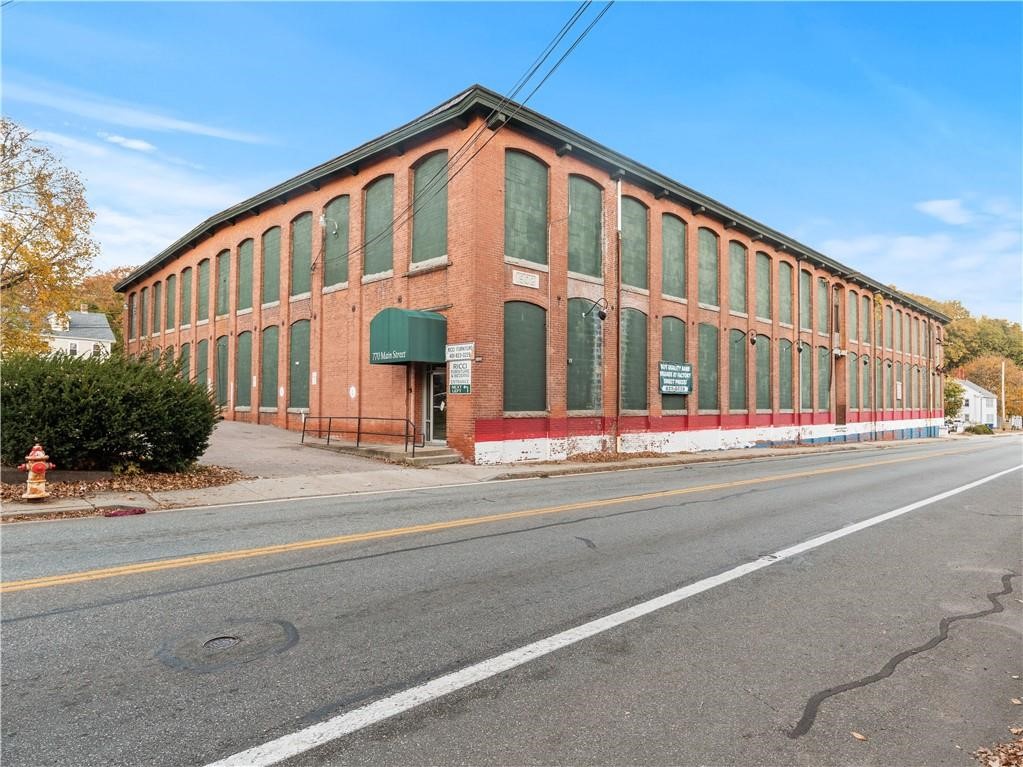 770 Main Street — photo