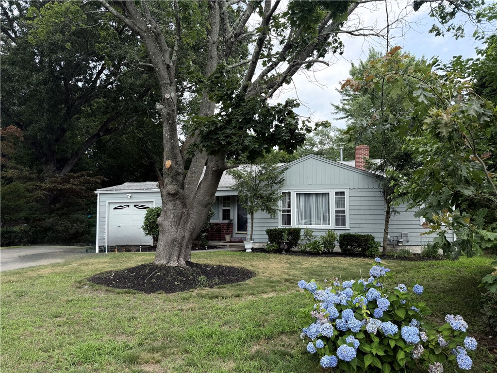 15 Sarah Teft Drive — photo