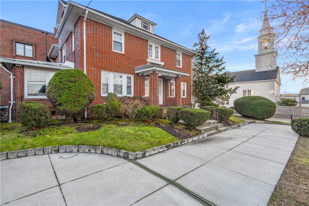 3252 Post Road, Warwick, RI 02886 — photo 2