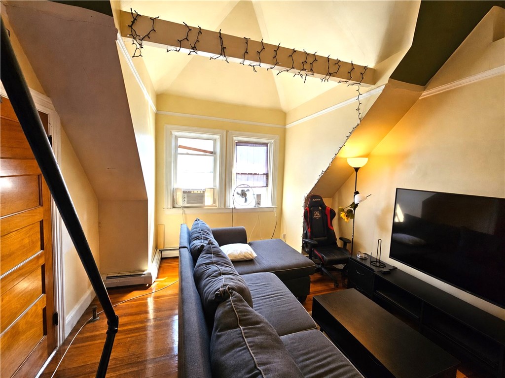 29 Laura Street 3 — photo
