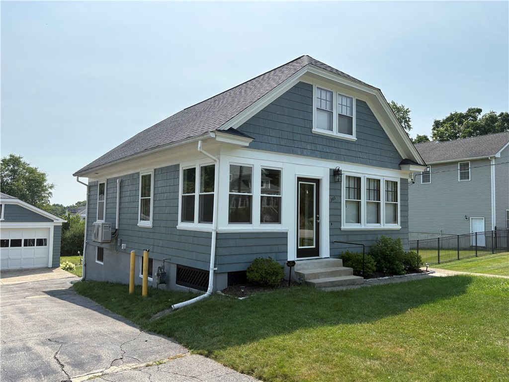 202 Lincoln Street — photo