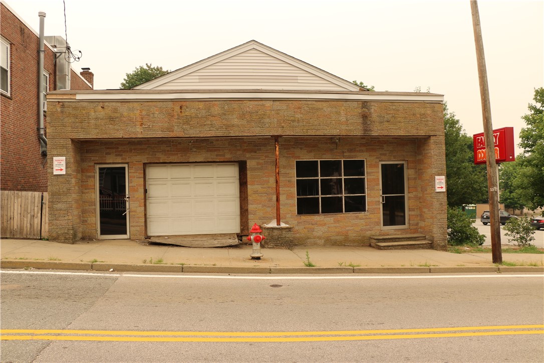 1009 Main Street — photo