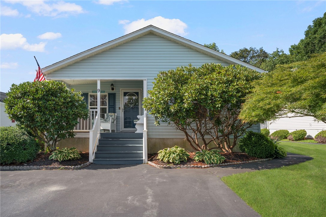 9 Mockingbird Lane — photo